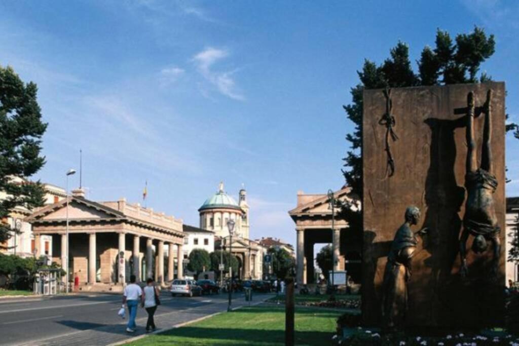 Entire Flat, Independent Entrance, 20 Mins To Bgy - Bergamo Milan Airport Apartment Nembro Exterior photo